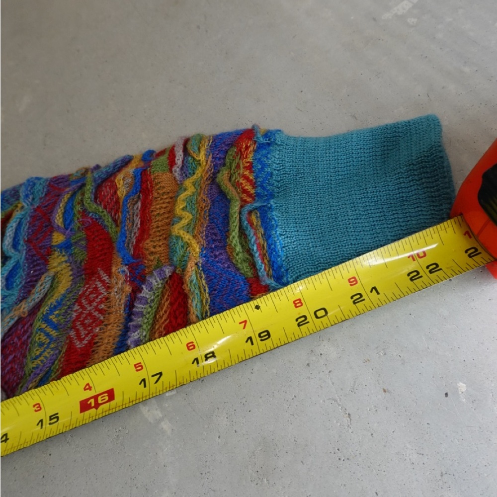 COOGI STYLE Men's Multicolor Crewneck‎ Sweater - Picture 7 of 8